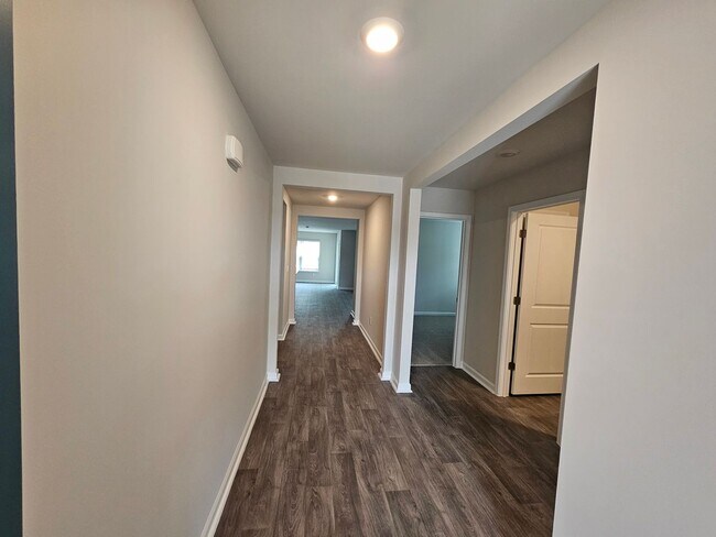 Foto del edificio - Move in Ready...Start Packing