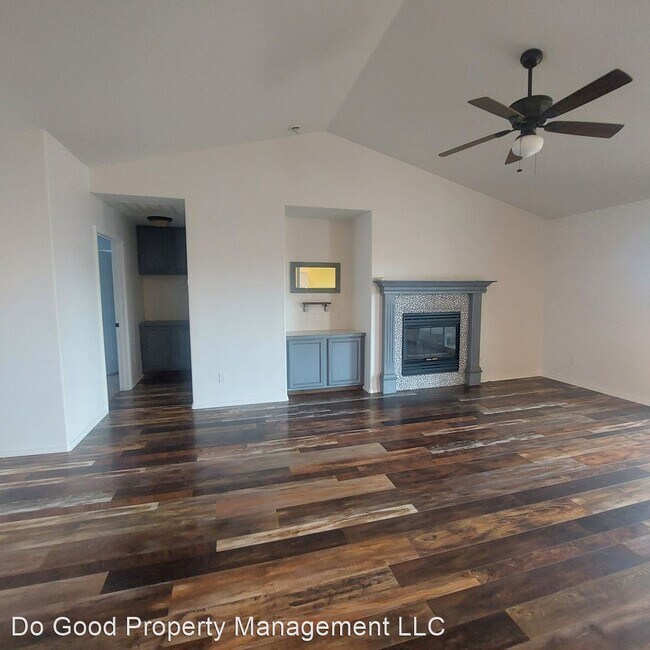 Building Photo - 4 br, 2 bath House - 416 Fall Drive