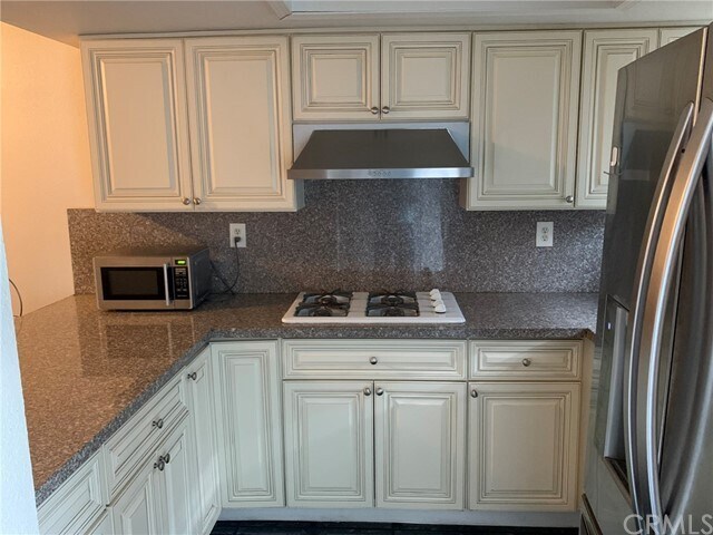 Foto del edificio - 4736 N Vincent Ave