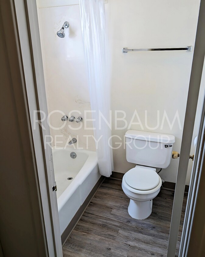 Foto del edificio - Cute and cozy 1-bedroom, 1-bath downstair ...