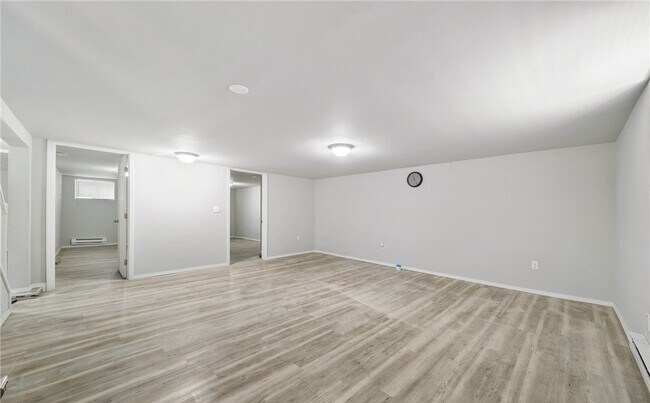 Foto del edificio - 112 East 40th Street, Unit B