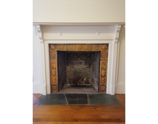 Building Photo - 22 Lebanon St