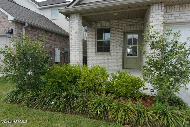 Building Photo - 6720 Tiger Pointe Dr.