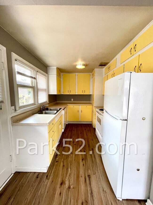 Foto del edificio - 3 Bedroom Rambler in North Tacoma With A/C!