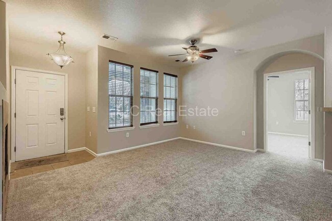 Foto del edificio - 9042 E 24th Pl