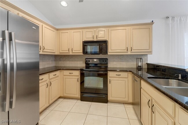Building Photo - 8794 Fawn Ridge Dr