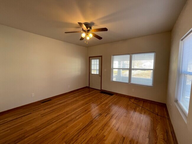 Foto del edificio - 914 E Normal St