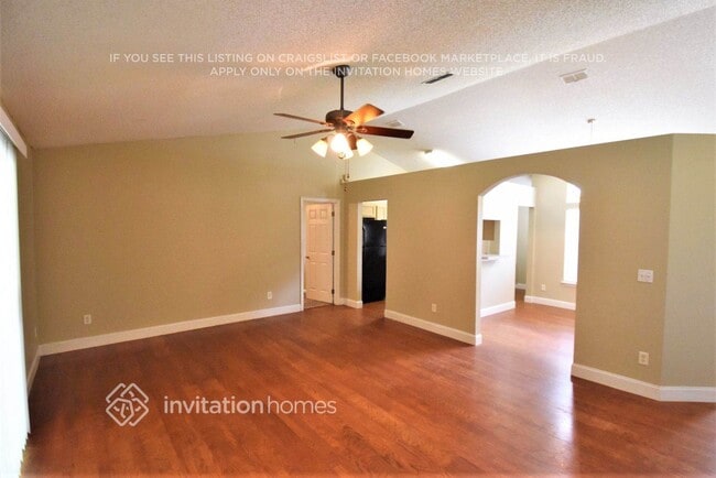 Building Photo - 13509 Las Brisas Way N