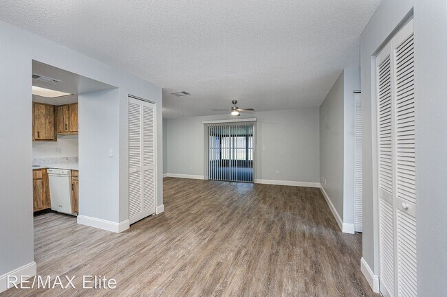 Building Photo - 2 br, 1 bath House - 1472 Croftwood Cr