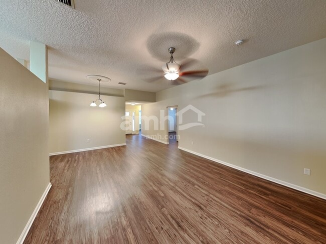 Building Photo - 734 Mackenzie Cir