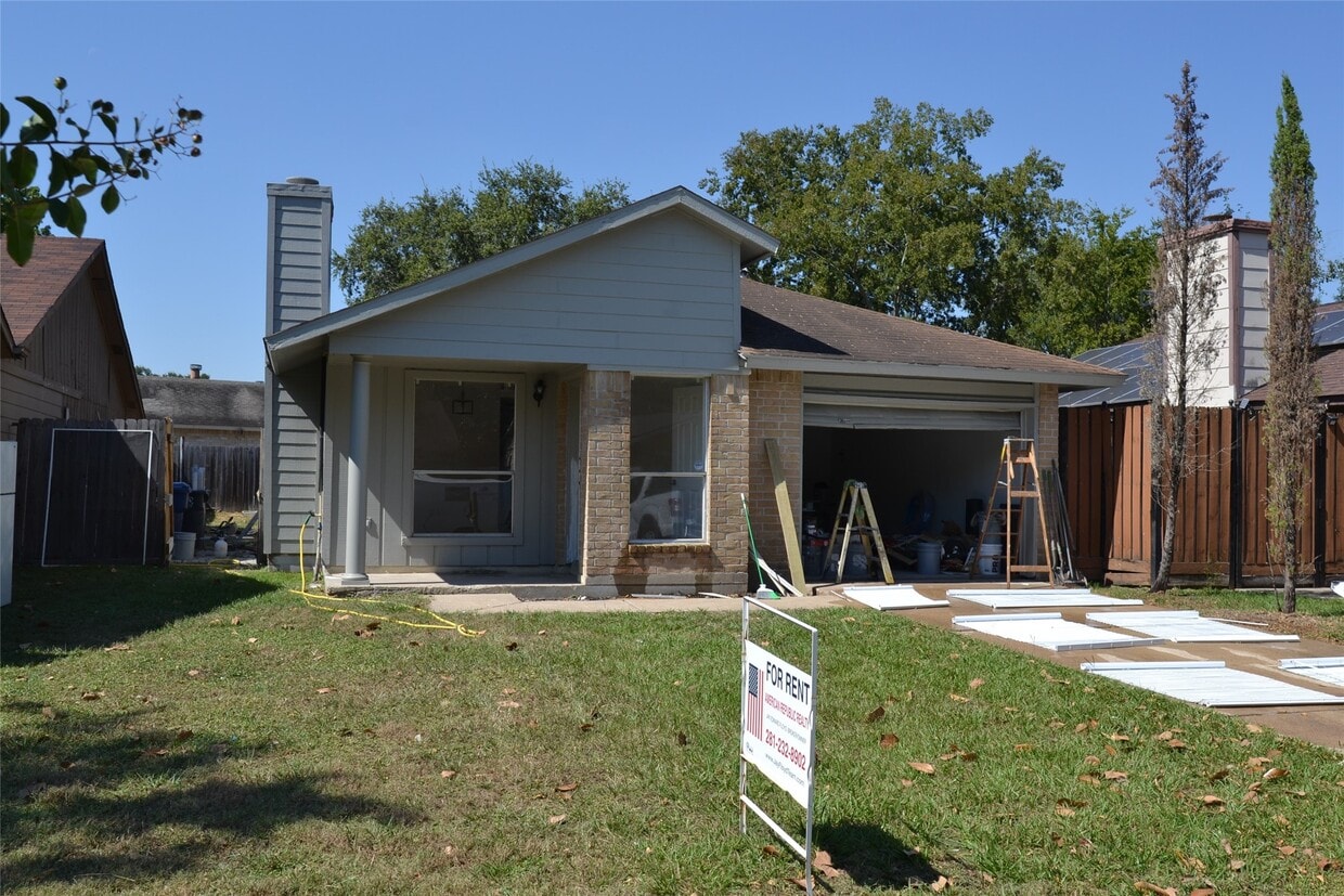 Primary Photo - 6343 Glenhagen Dr