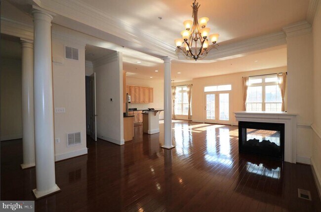 Building Photo - 8213 River Quarry Pl