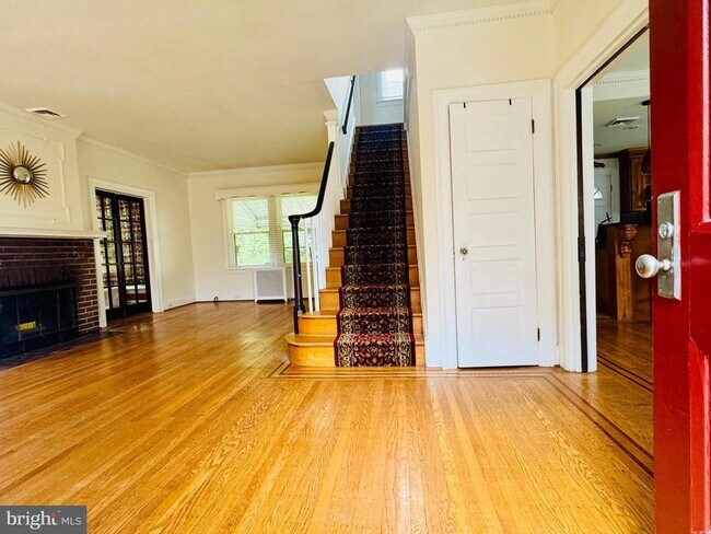 Foto del edificio - 3902 Hadley Square W