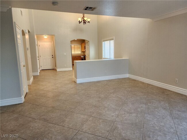 Foto del edificio - 5208 N Madison Stone St