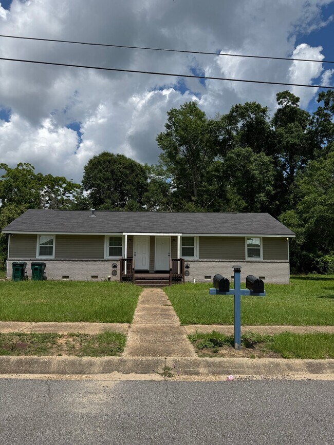 Building Photo - 109 Aventura Ct
