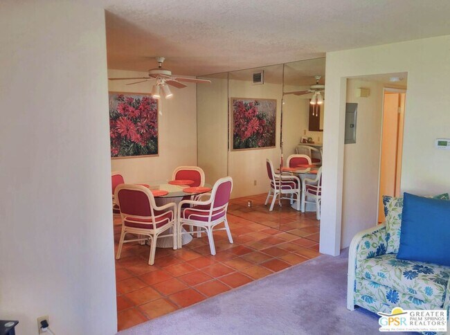 Foto del edificio - 2701 E Mesquite Ave