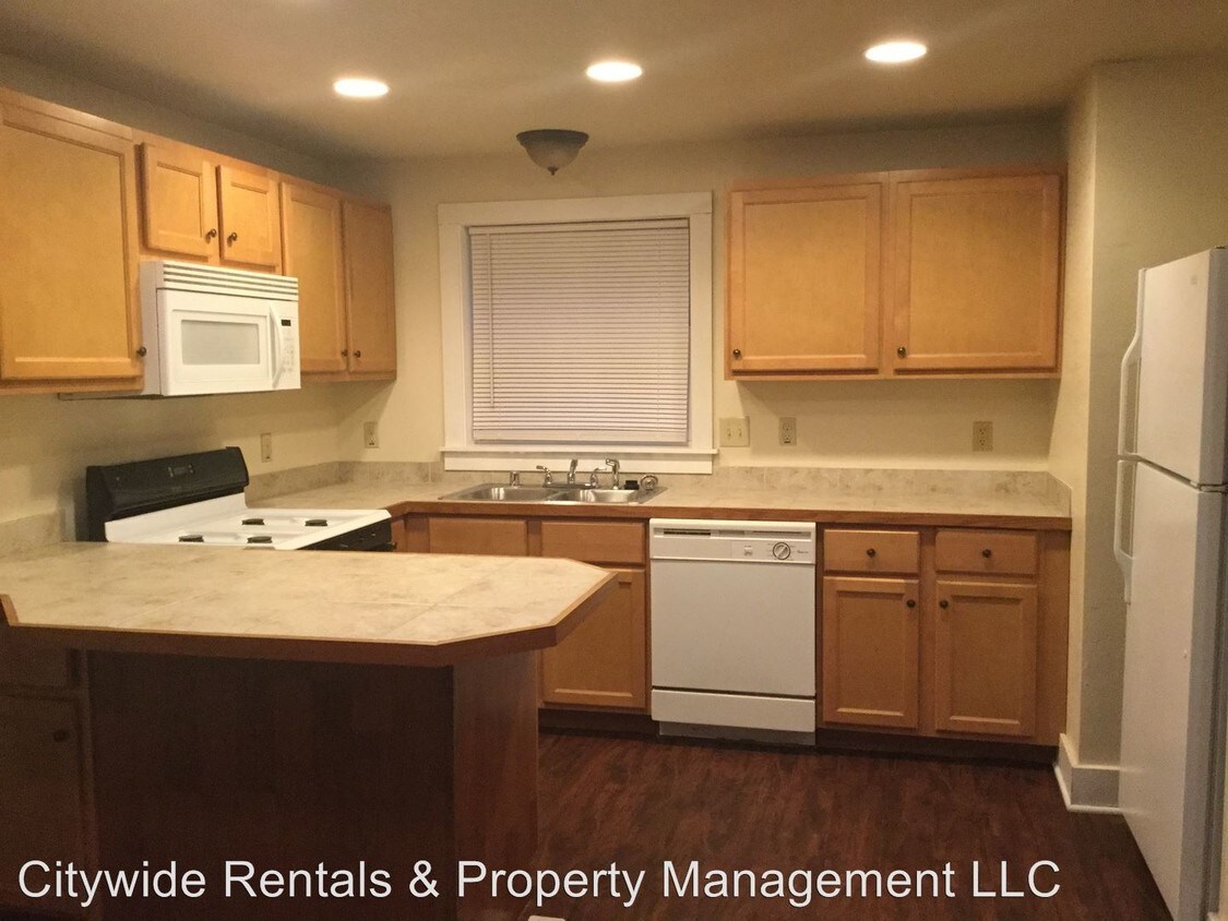 Foto principal - 1749 N Franklin Pl