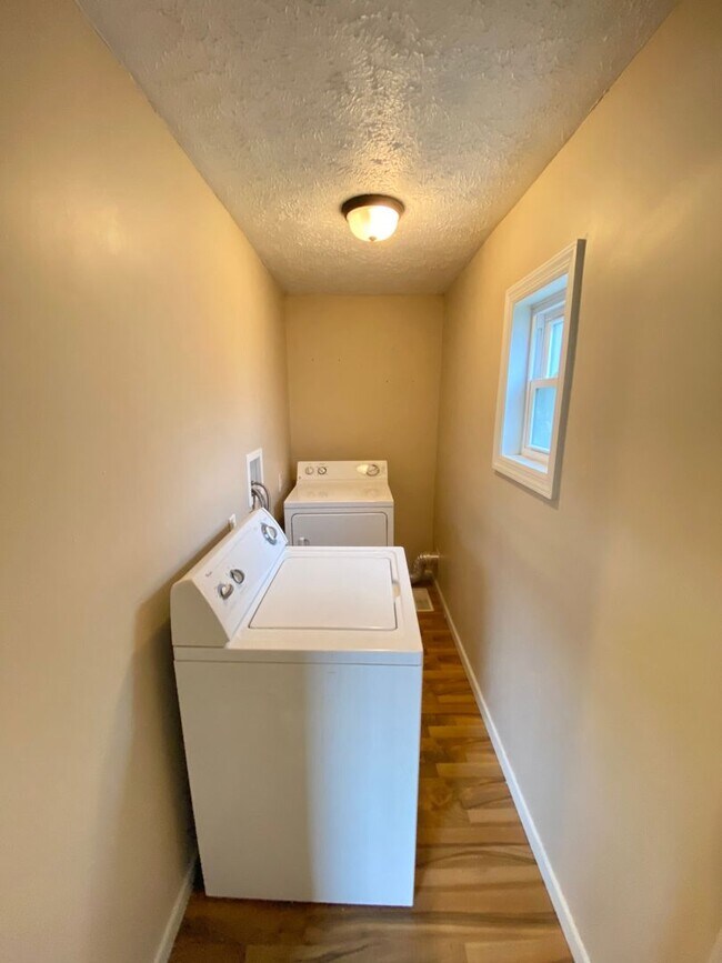 Foto del edificio - 3BD/1.5BTH Home in Crafton Heights - Centr...