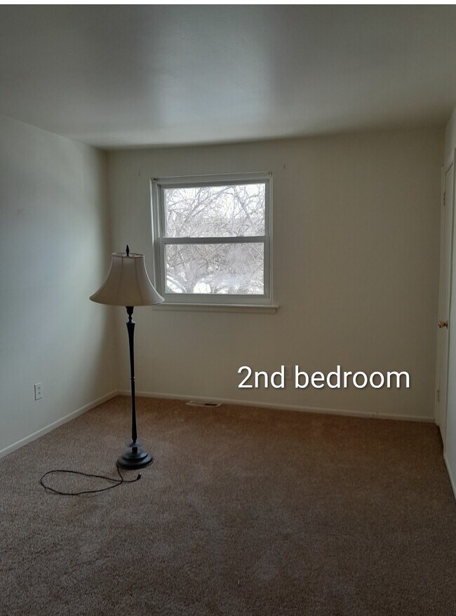 Foto del edificio - 1624 Valley Dr