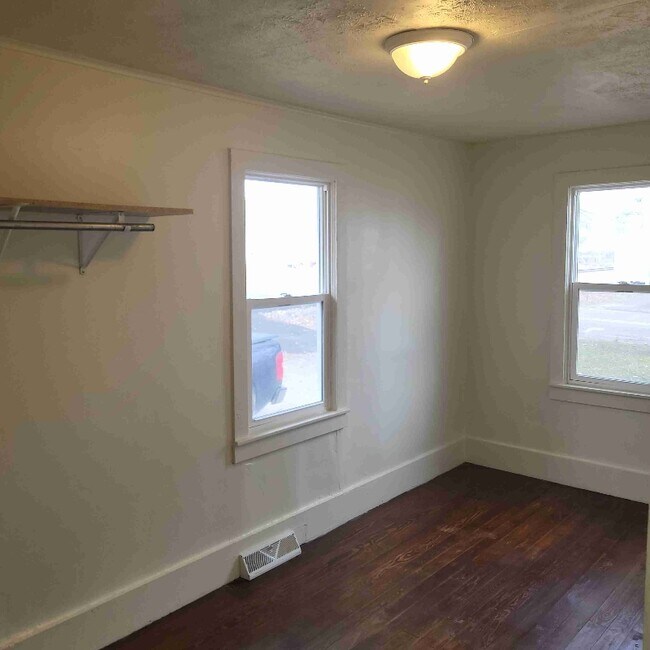 223 N Pleasant St, Watervliet, MI 49098 House Rental in Watervliet