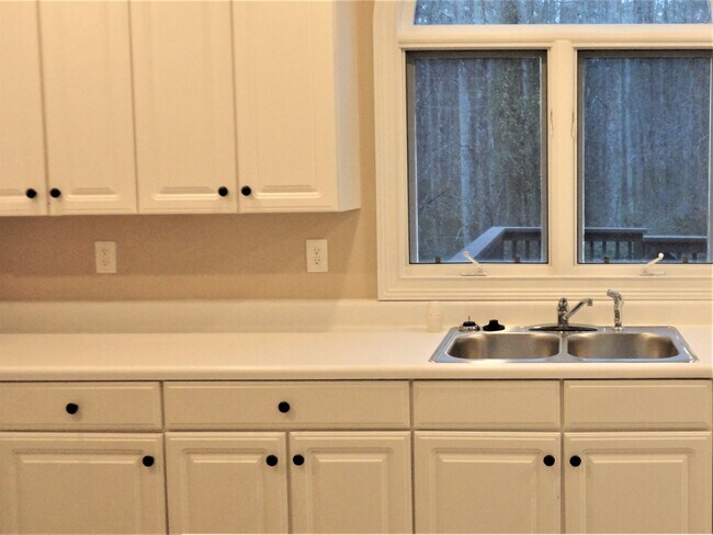 Foto del edificio - 4727 Cedar Wood Dr SW