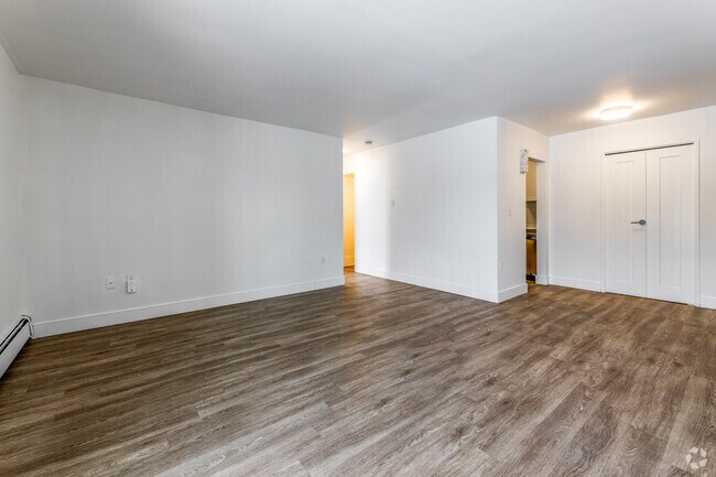 1 chambre, 1 salle de bain - 57 m² - Salon - 109-115 & 123 Westwood Drive