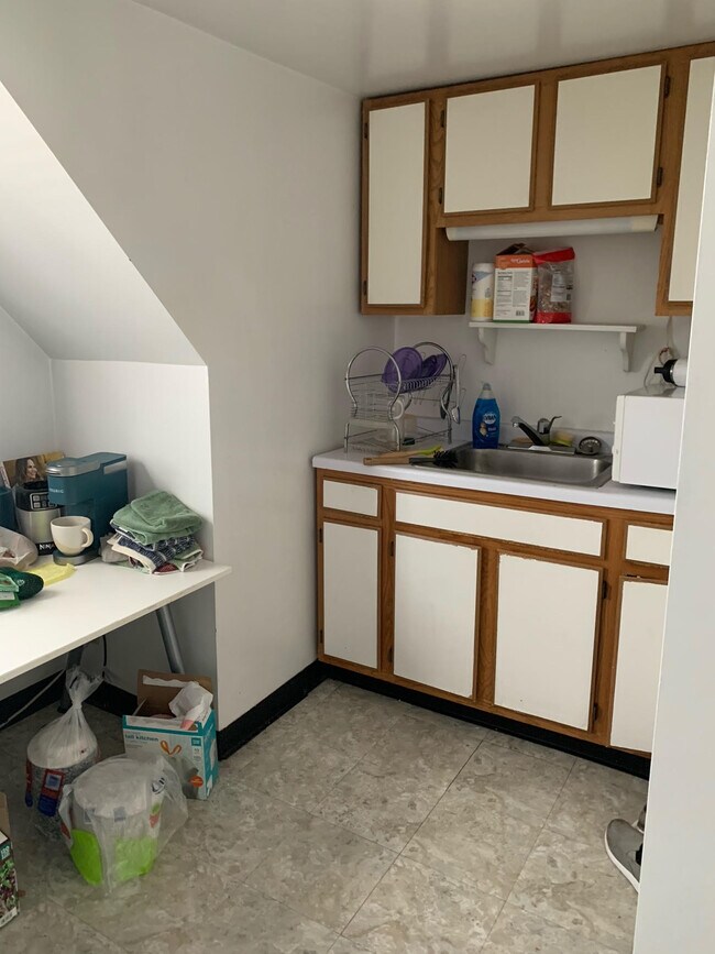 Foto del edificio - 2222 W Dickens Ave