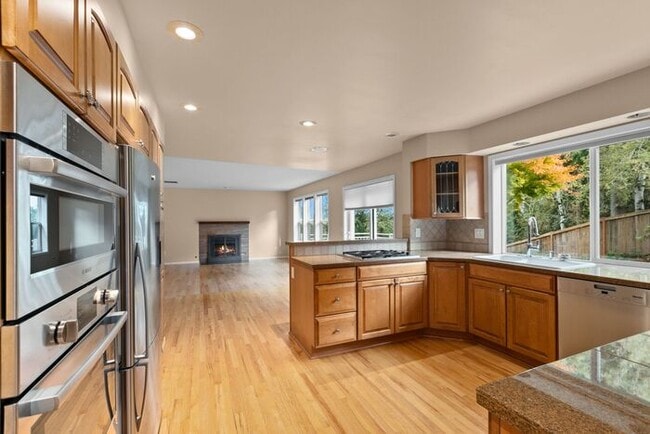 Photo - Air Conditioned Newcastle Beauty in Covete... House