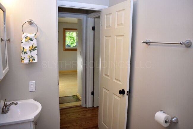 Building Photo - 55 Clertoma Dr