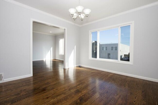 Building Photo - 2 bedroom in San Francisco CA 94116