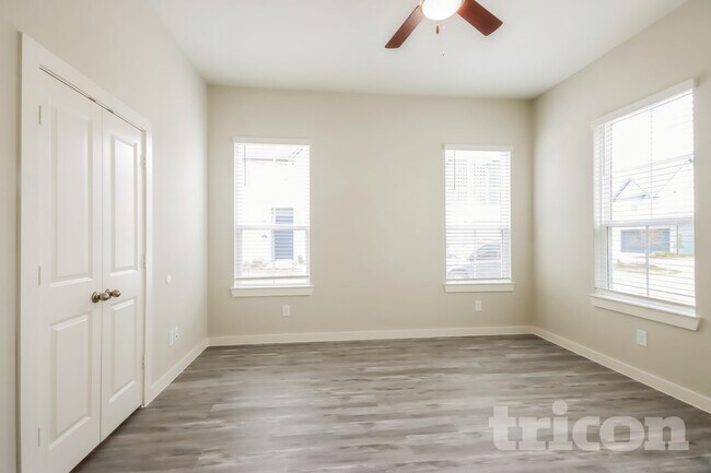 Interior Photo - Tricon Willow Creek