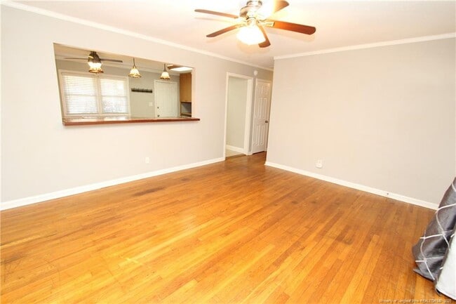 Foto del edificio - 819 James St