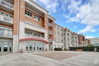 Building Photo - 7400 River Rd
