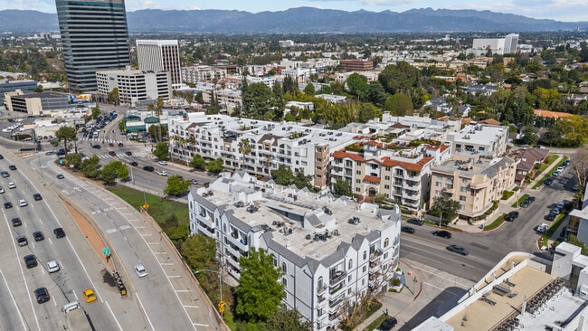 Foto del edificio - 4401 Sepulveda Blvd