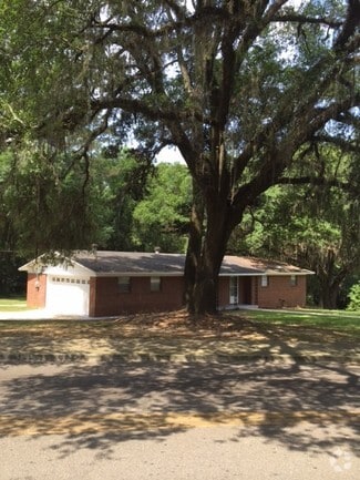 Building Photo - 1601 Salmon Dr