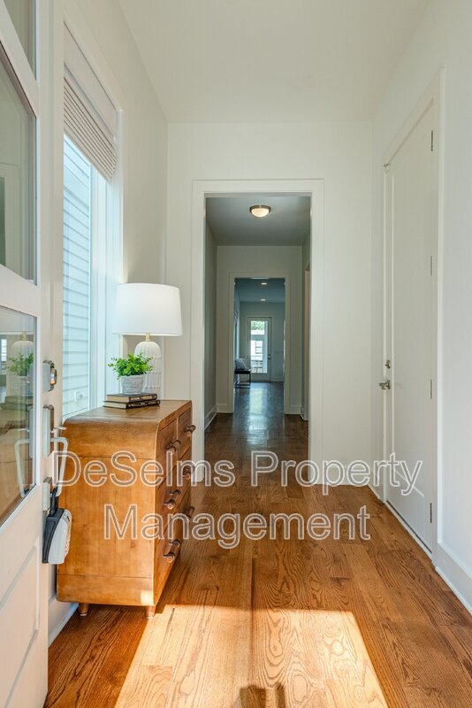 Foto del edificio - 3491 Ruland Pl