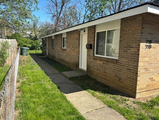 Building Photo - 778 Northview Ave