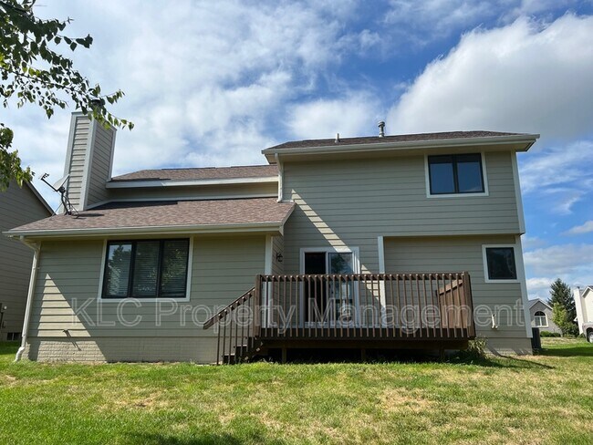 Foto del edificio - 15104 Hawthorn Dr