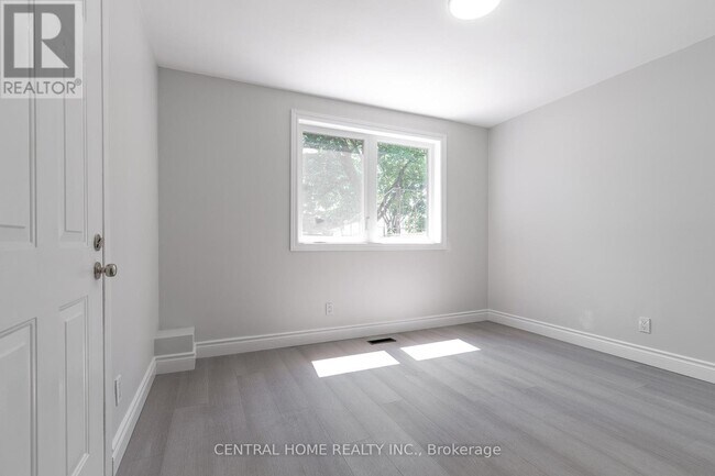 Photo du bâtiment - 19 Valleycrest Ave