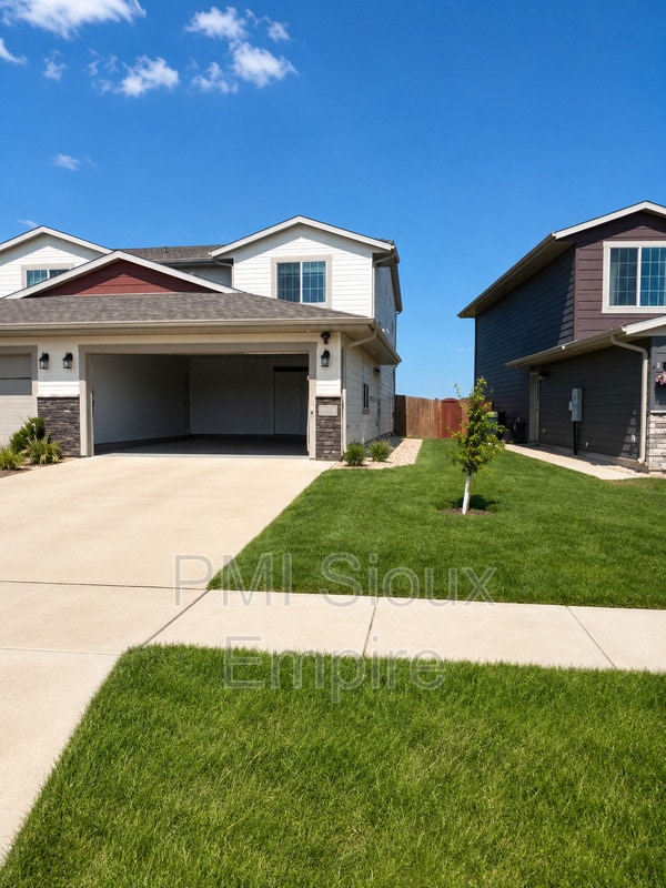 Building Photo - 9600 W Broek Dr