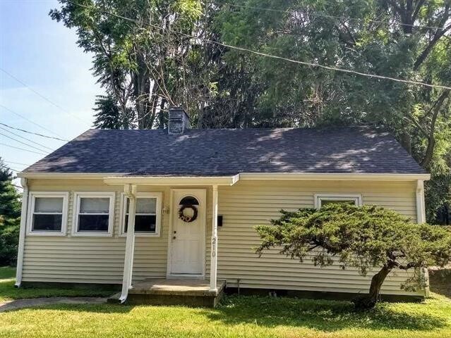 Primary Photo - 3 bed, 1 bath Home: Available July 2025! A...