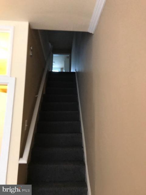 Building Photo - 327 N 64th St