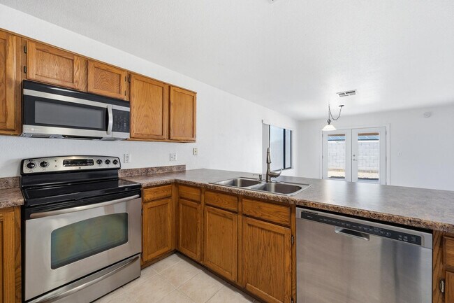 Foto del edificio - 3044 W Daley Ln