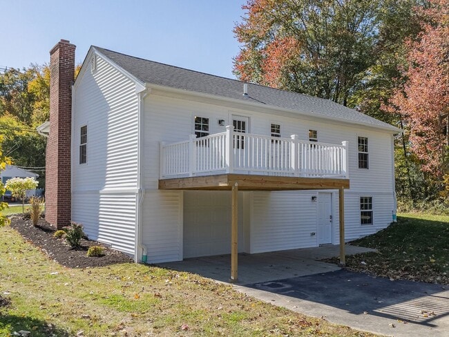 Building Photo - 159 Dunham St