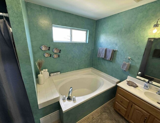 Foto del edificio - 8607 Howe Mountain Dr