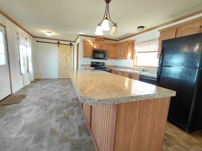 Foto del edificio - 2022 Mockingbird Pl NW