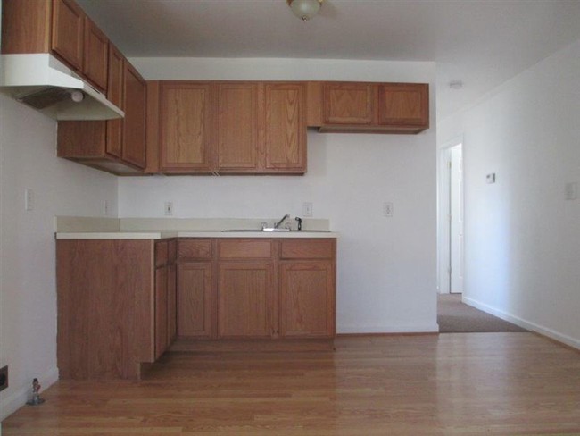 Building Photo - 6864 Wilkie St