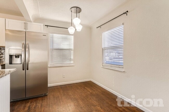 Foto del edificio - 1364 Ironton St