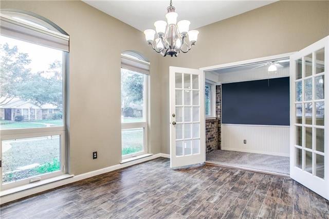 Foto del edificio - 124 Meadowglen Cir