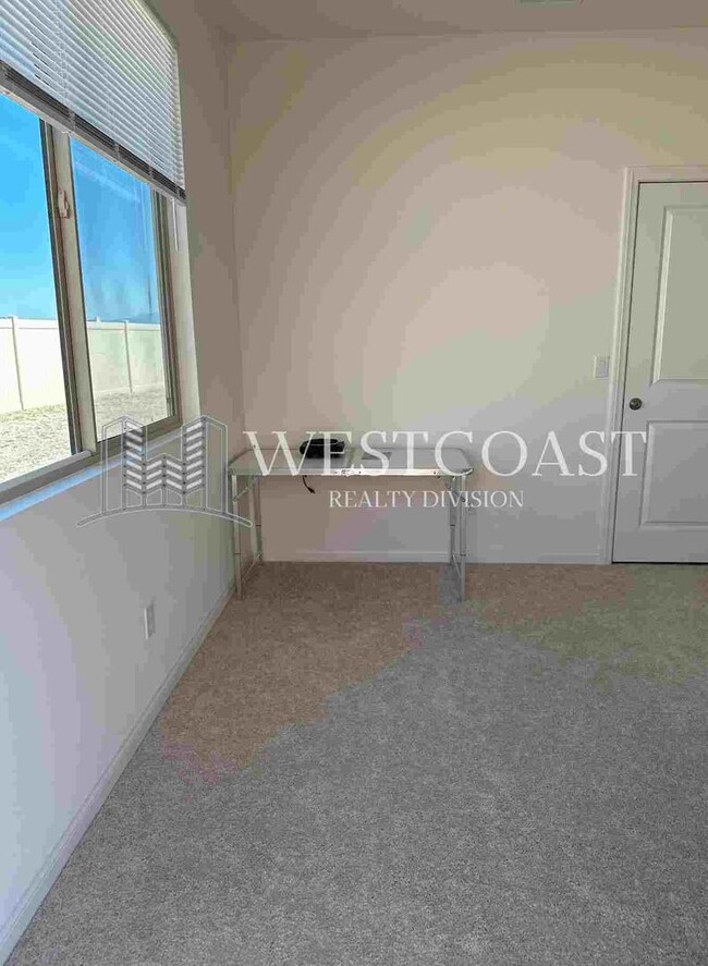Building Photo - 25134 Sand Wedge Dr